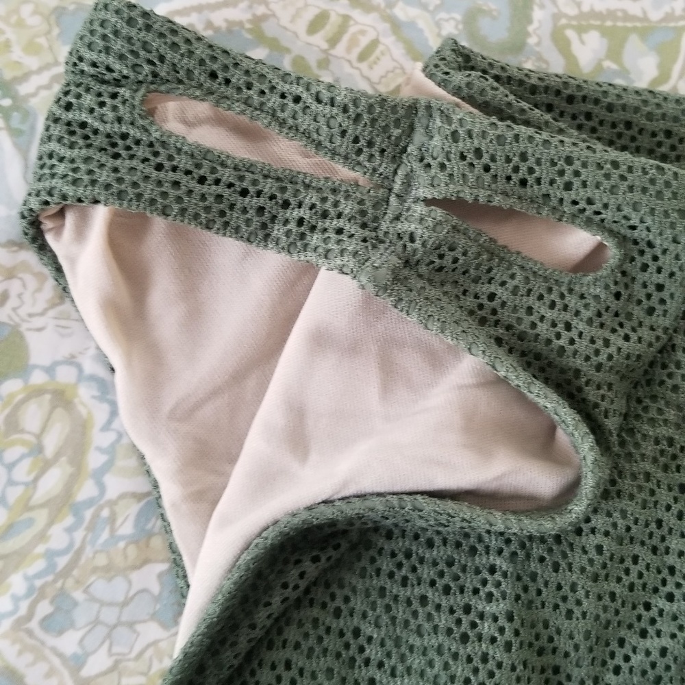 Urban Outfitters - Out From Under cutout bikini - Picture 4 of 5